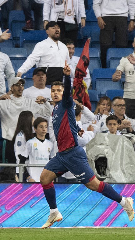Cucho Hernández tras marcar el primer gol del partido en el Santiago Bernabéu.
