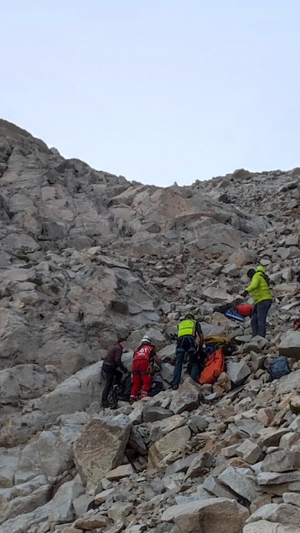 Los agentes informan de extremar la precaución en la zona porque el terreno se encuentra inestable. / Guardia Civil Huesca