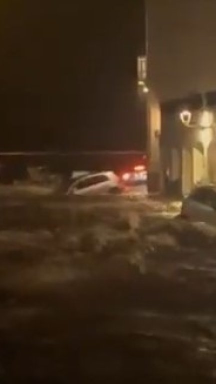 La riera de Cadaqués (Alt Empordà) afectada por las lluvias este viernes. / Meteocat