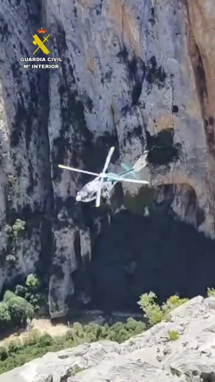 Un vecino de Lérida de 39 años muere mientras practicaba barranquismo en Rodellar. / Guardia Civil