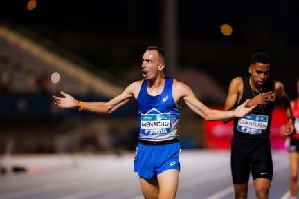 Eduardo Menacho tras lograr la medalla.