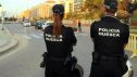 Imagen de archivo de dos agentes de la Policía Local de Huesca