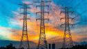 El precio de la electricidad en el mercado mayorista ha rebajado la factura eléctrica para los consumidores con tarifa regulada. | Canva