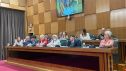Bancada de los grupos de izquierda en el salón de plenos del Ayuntamiento de Zaragoza, durente el debate de este miércoles.