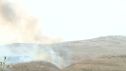 Un amplio dispositivo de medios frenan las llamas del incendio en Ejulve.