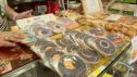 El fenómeno solar también llega al comercio local con decoración en productos artesanos.