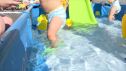Los niños tienen en el agua la mejor receta para luchar contra el calor