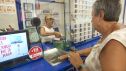 Muchos aprovechan los viajes de verano para comprar lotería a modo de 'souvenir'.