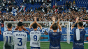 Los jugadores agradecen el apoyo a su afición.