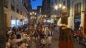 Un desfile que lleva por lema 'Zaragoza Campeona' recorre las calles de Zaragoza.