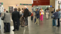 Pasajeros en la estación Delicias este jueves.