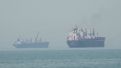 Barcos en el estrecho de Ormuz. / Reuters