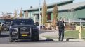 Imagen del centro donde se han producido los hechos, acordonado y vigilado por la policía.