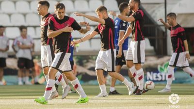 Dorado en un entrenamiento con el Rayo.