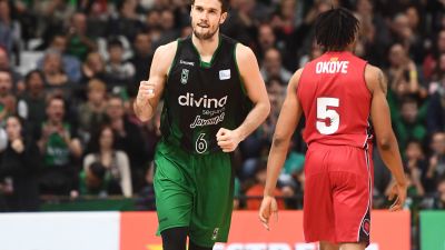 Joventut ha sido superior a Tecnyconta en todo el partido.