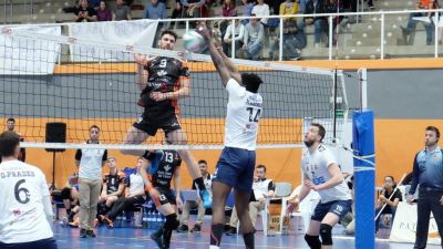 El Club Voleibol Teruel durante un partido.