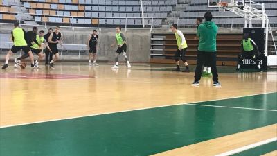 Entrenamiento de Levitec antes de jugar contra TAU.