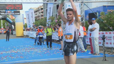 Llegada a la meta de la 10K de Carlos Mayo.