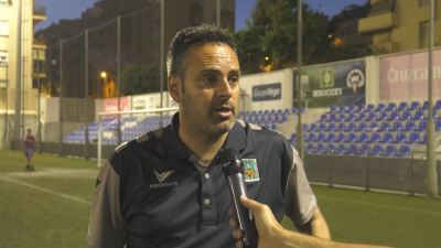 David Navarro daba las explicaciones al finalizar el partido.