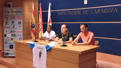 Imagen de la rueda de prensa de la presentación de la carrera.