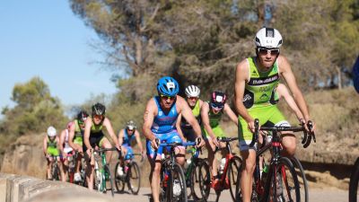 Una imagen del sector de bicicleta del triatlón de San Juan de Flúmen.