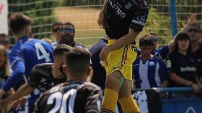 Gabi en el pasado encuentro ante el Alavés B.