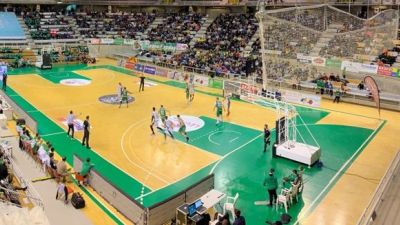 Imagen de un partido de Levitec Huesca la temporada pasada en el Palacio de los Deportes.