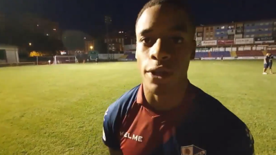 Carlos Kevin tras el encuentro ante el Olot. Fuente: SD Huesca.
