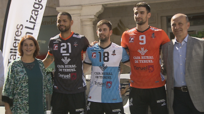 Presentación de las camisetas del CV Teruel.