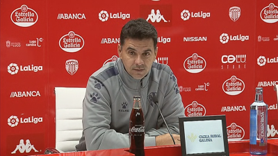 Míchel Sánchez durante la rueda de prensa de este sábado.