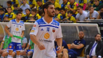 Fútbol Emotion Zaragoza sigue sin encontrar el triunfo en casa.