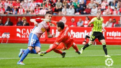 Una imagen de la derrota del domingo ante el Sporting de Gijón.