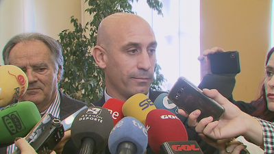Luis Rubiales tras su reunión con Javier Lambán esta mañana.