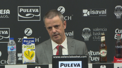Porfirio Fisac, durante su comparecencia en la sala de prensa de La Fonteta.