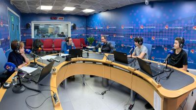 Los hermanos Martín estuvieron en los estudios de Aragón Radio.