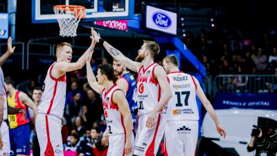 Casademont Zaragoza se ha conjurado para hacer un gran partido en Hungría.