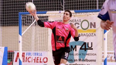 Santi Basmalis durante un partido. Foto: Rubén Losada Fotografía.