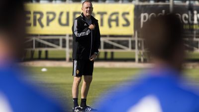 Víctor Fernández parece obligado a buscar una alternativa para el lateral derecho.