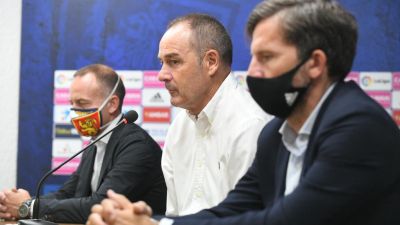 Víctor Fernández, durante su rueda de prensa de despedida.