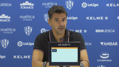 Míchel Sánchez, durante su comparecencia en El Alcoraz.