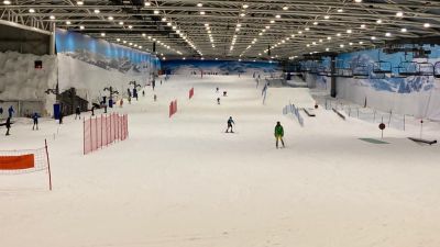 Una imagen de los entrenamientos llevados a cabo en el Madrid Snowzone.