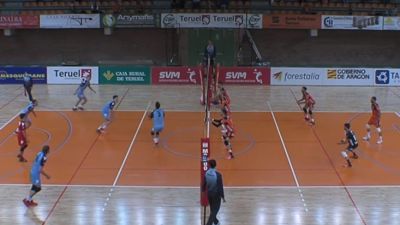 Una imagen del encuentro entre el CV Teruel e Ibiza Volley disputado en Los Planos.