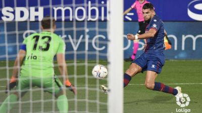 Rafa Mir en el último encuentro ante el Atlético de Madrid