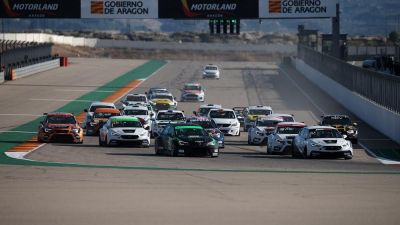 Una imagen de las carreras disputadas este domingo en MotorLand Aragón.