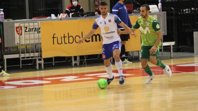 Óscar Villanueva durante un encuentro con Fútbol Emotion Zaragoza