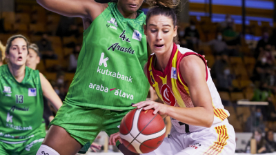 Lance del partido. Imagen: Casademont Femenino.