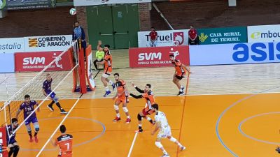 El CV Teruel durante el partido ante Manacor.