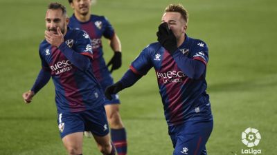 La SD Huesca ha logrado su primera victoria de la temporada.