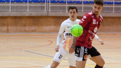 Una imagen del encuentro que Fütbol Emotion ha vencido este lunes en Santa Coloma.
