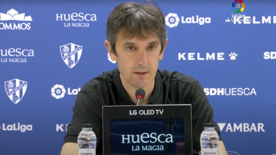Pacheta en rueda de prensa